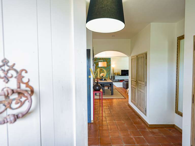 House Cabrières-d'Avignon - 4 bedrooms - 175m²