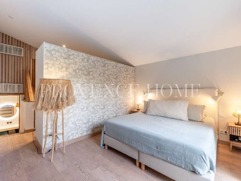Maison Cabrières-d'Avignon - 4 chambres - 208m²