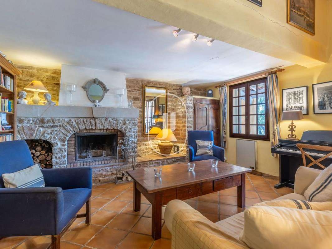 Maison Cabrières-d'Avignon