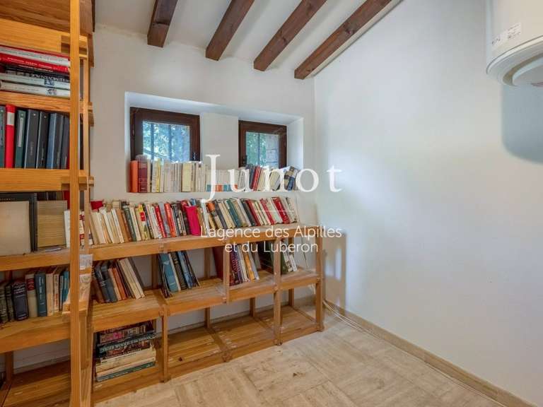 Maison Cabrières-d'Avignon - 3 chambres - 212m²