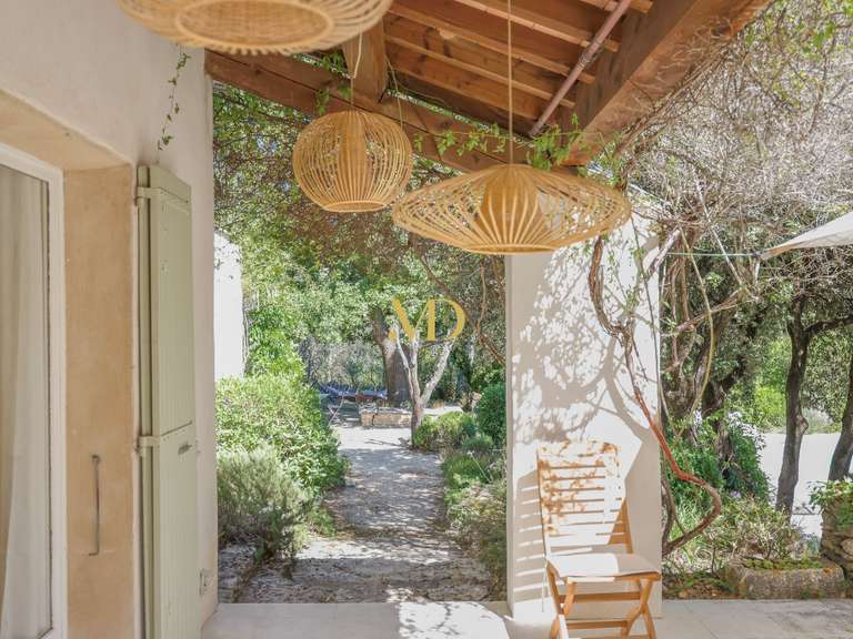 Maison Cabrières-d'Avignon - 4 chambres - 240m²