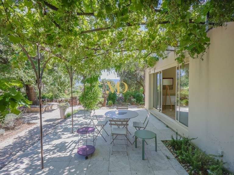 Maison Cabrières-d'Avignon - 4 chambres - 240m²