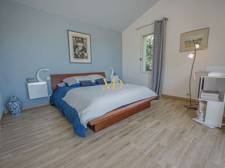 Maison Cabrières-d'Avignon - 4 chambres - 240m²