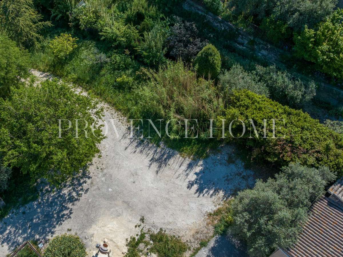 Terrain Cabrières-d'Avignon