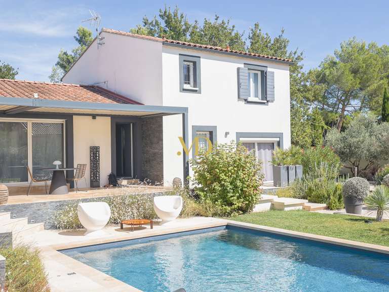Villa Cabrières-d'Avignon - 3 chambres - 189m²