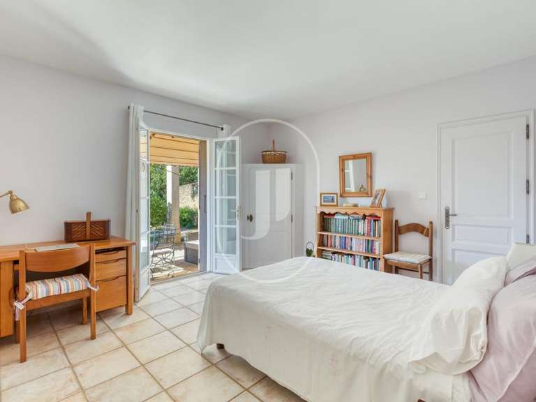 Villa Cabrières-d'Avignon - 4 bedrooms - 180m²