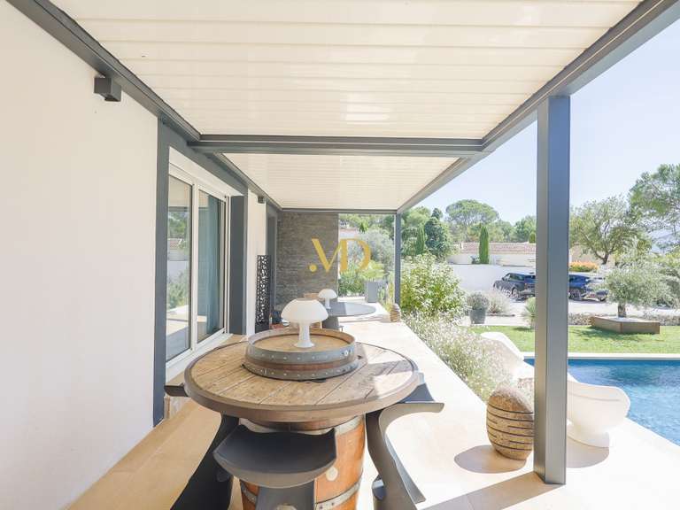 Villa Cabrières-d'Avignon - 3 chambres - 189m²