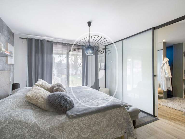 Villa Cabrières-d'Avignon - 3 chambres - 189m²