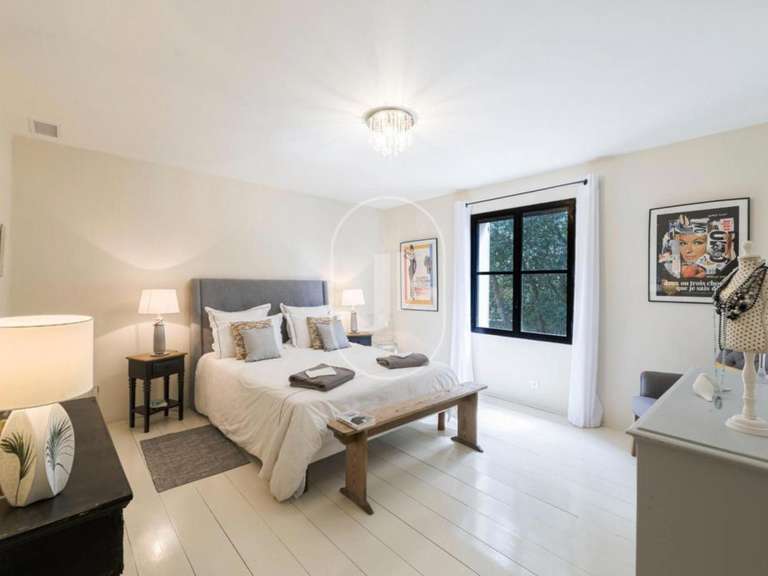 Villa Cabrières-d'Avignon - 5 chambres - 230m²