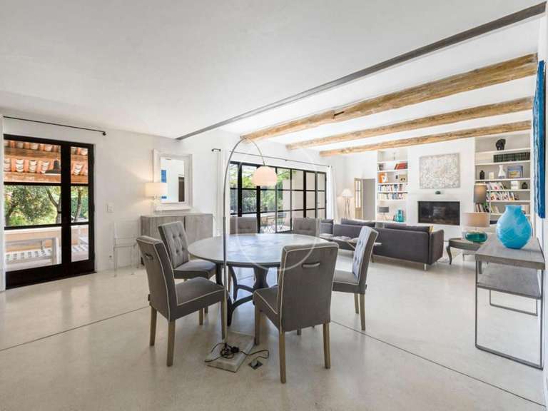Villa Cabrières-d'Avignon - 5 chambres - 230m²