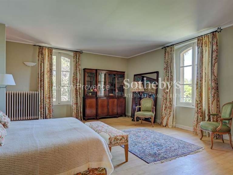 House Cabriès - 7 bedrooms - 600m²