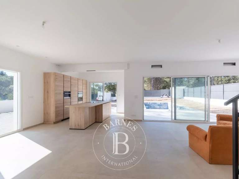 Maison Cabriès - 5 chambres - 204m²