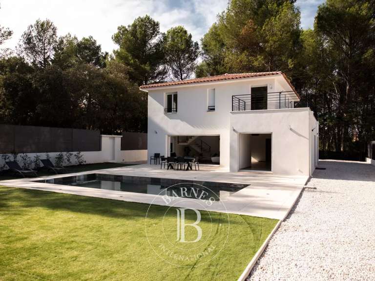 Maison Cabriès - 5 chambres - 204m²