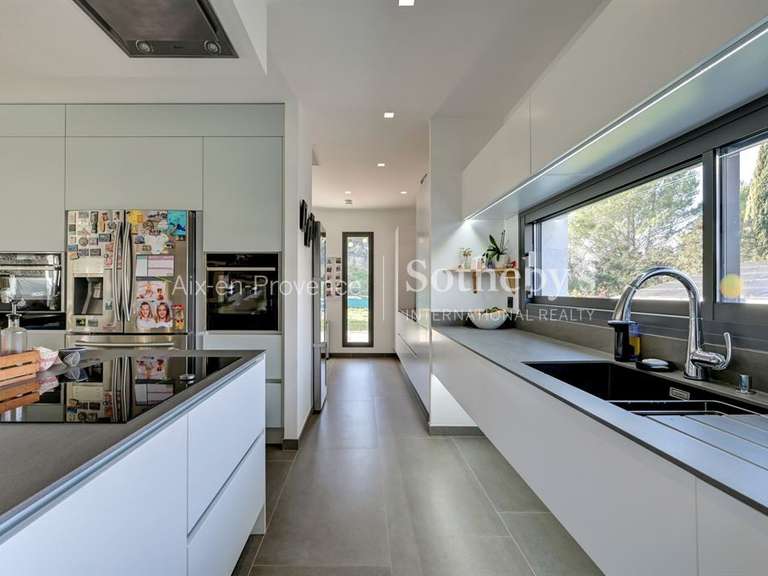 Maison Cabriès - 5 chambres - 220m²