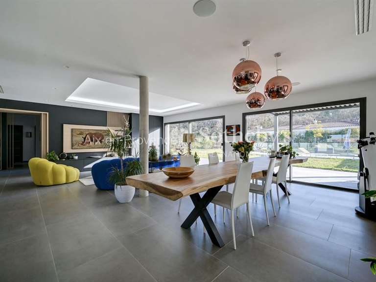 Maison Cabriès - 5 chambres - 220m²