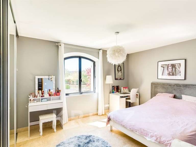 Maison Cabriès - 5 chambres - 240m²