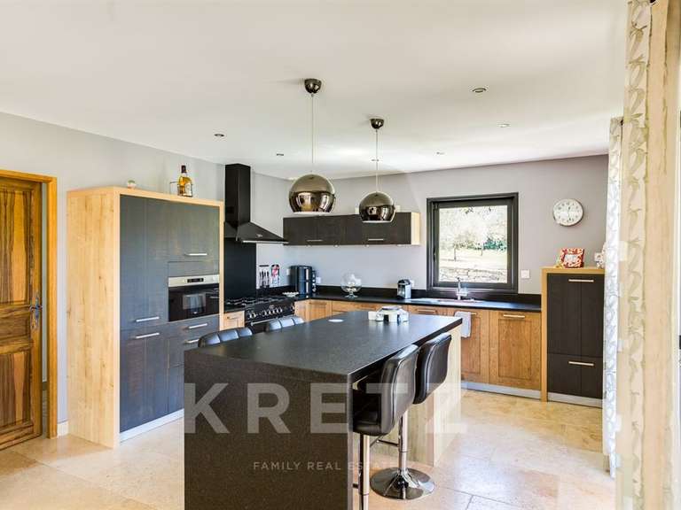 Maison Cabriès - 5 chambres - 240m²