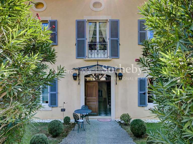 Maison Cabriès - 5 chambres - 295m²
