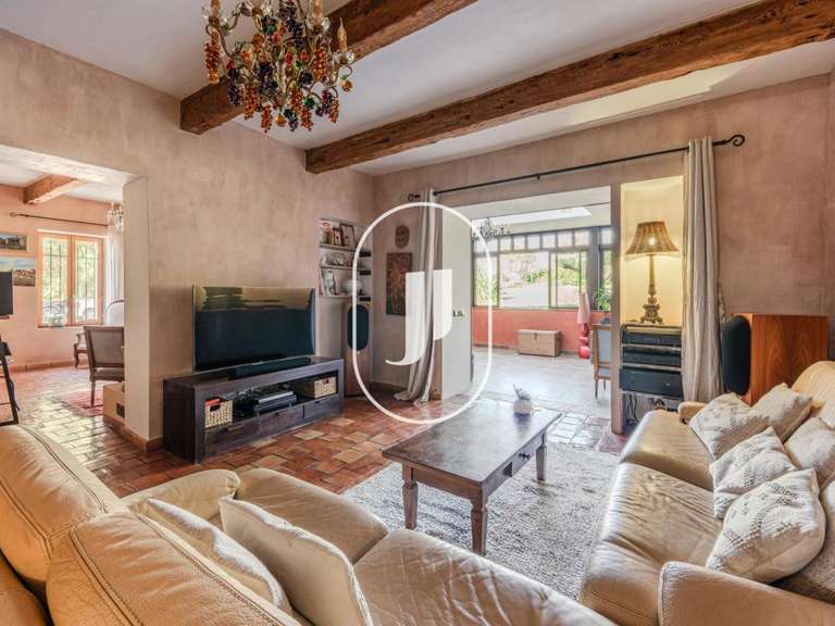 Propriété Cabriès - 5 chambres - 253m²