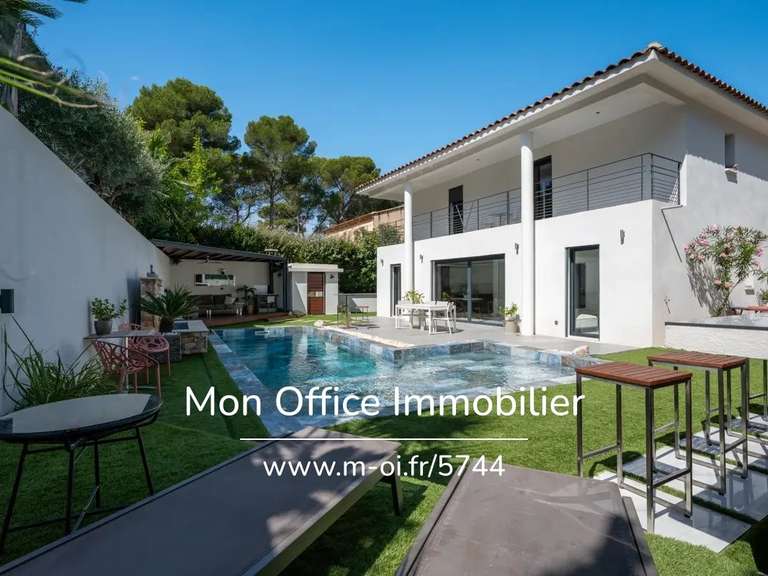Villa Cabriès - 5 bedrooms - 138m²