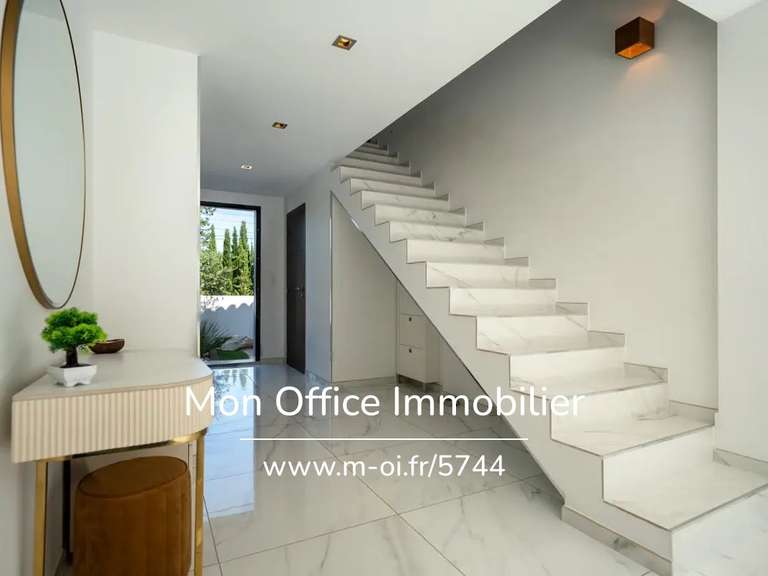 Villa Cabriès - 5 chambres - 138m²