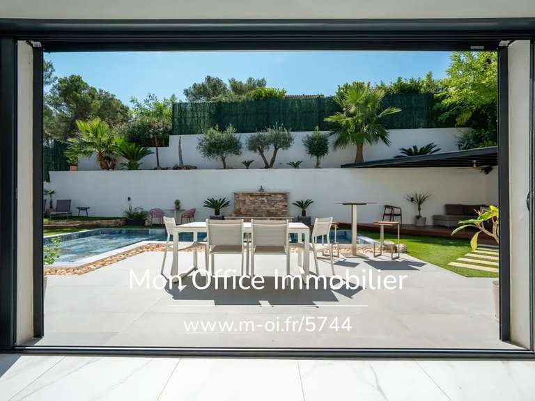 Villa Cabriès - 5 chambres - 138m²