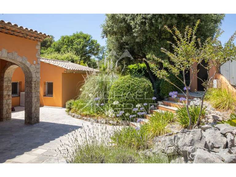 Maison Cabris - 4 chambres - 180m²