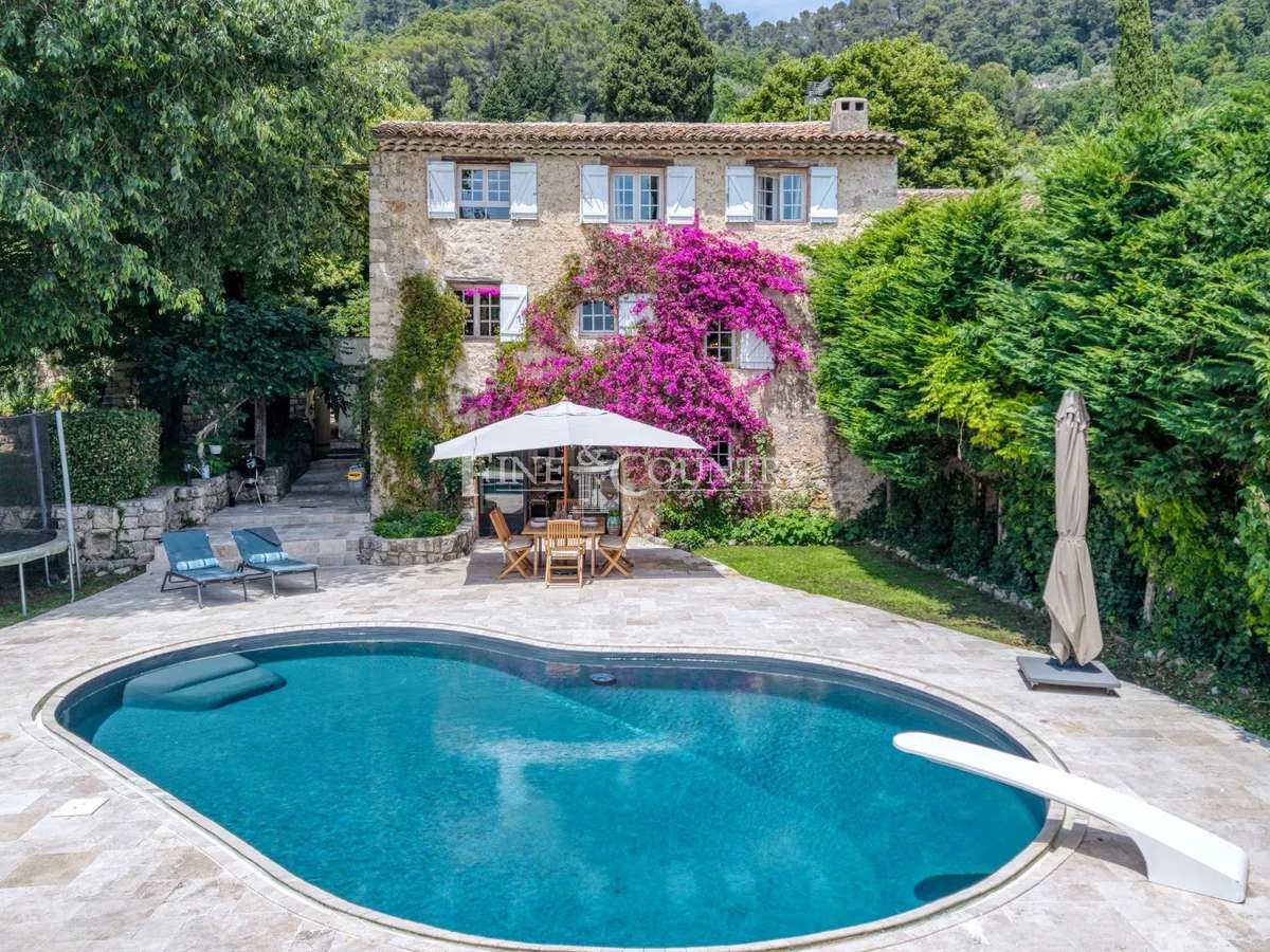 Maison Cabris