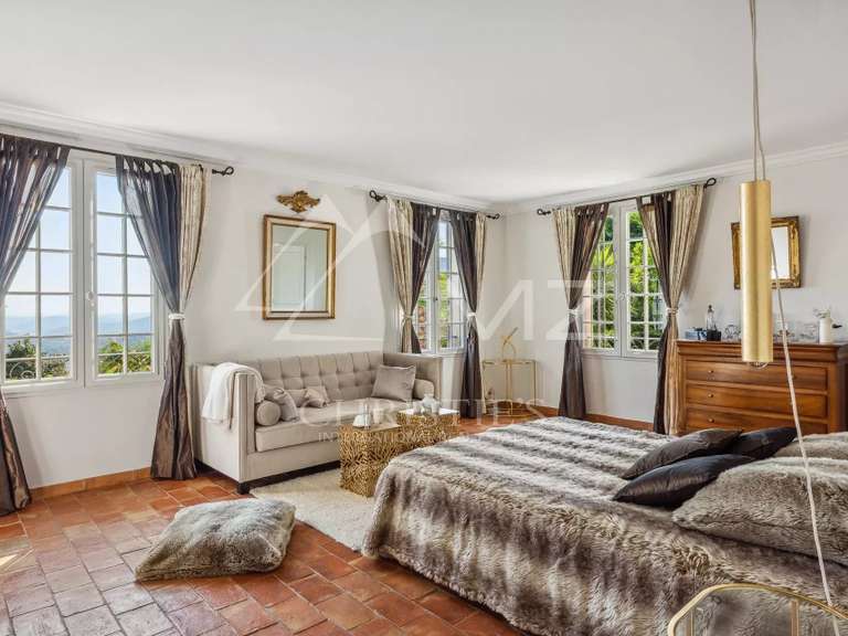 Villa Cabris - 5 bedrooms - 304m²