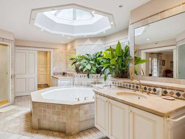 Villa Cabris - 7 bedrooms - 573m²