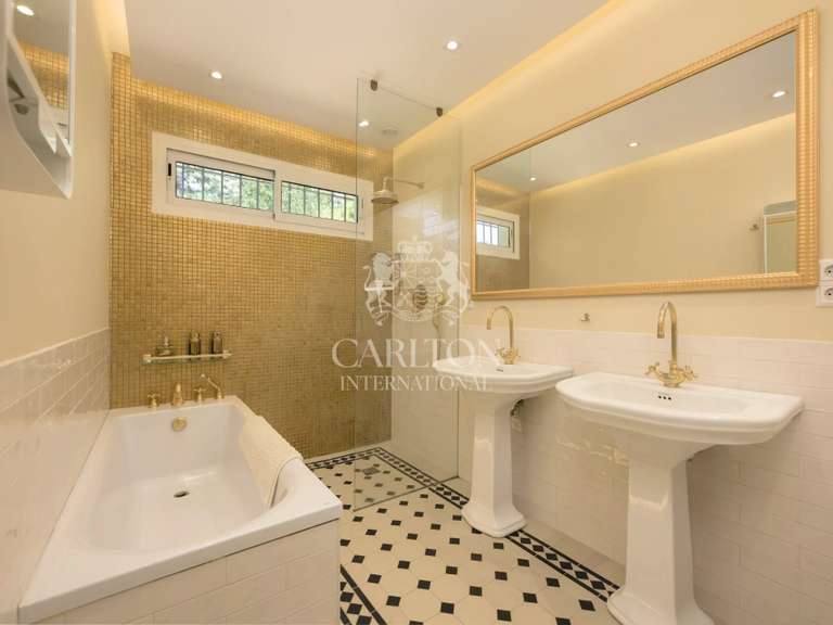 Villa Cabris - 5 chambres - 210m²