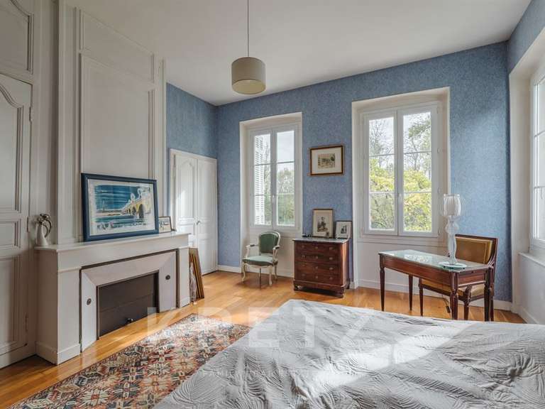 Maison Cadaujac - 5 chambres - 360m²