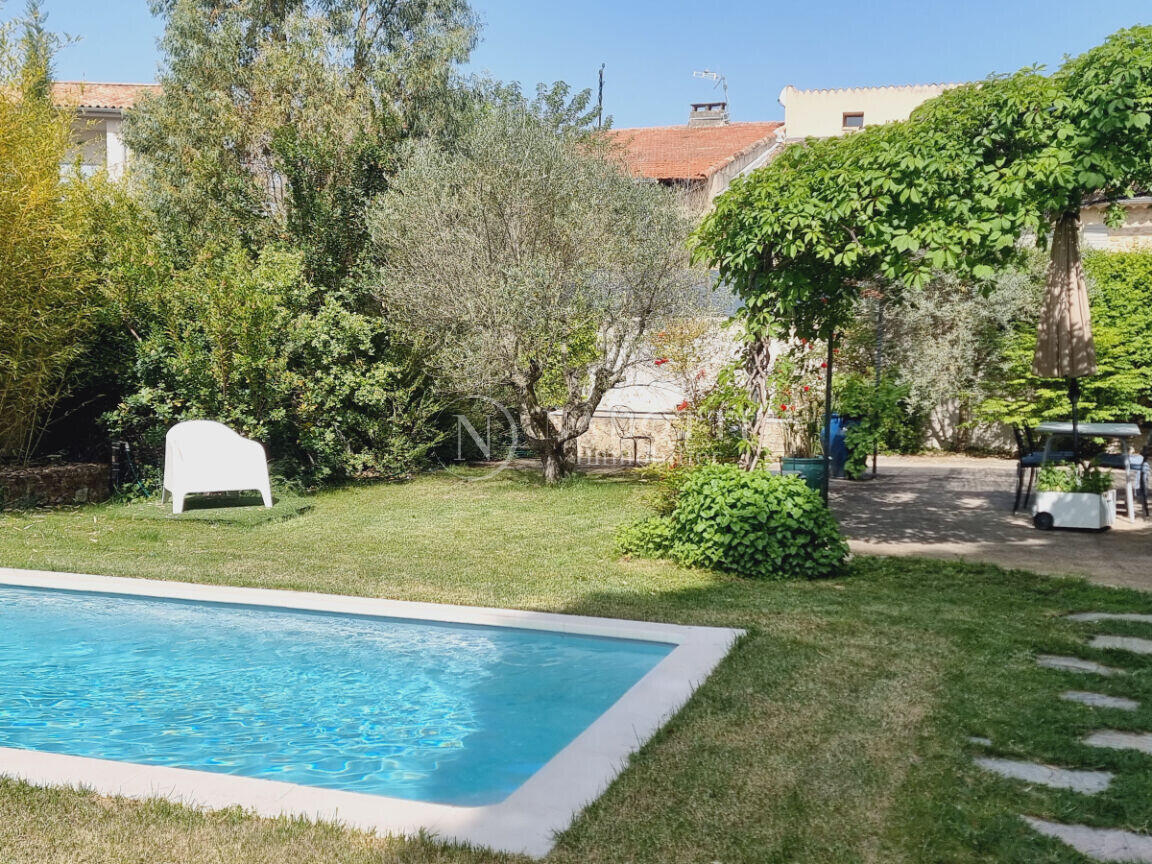 House Cadenet