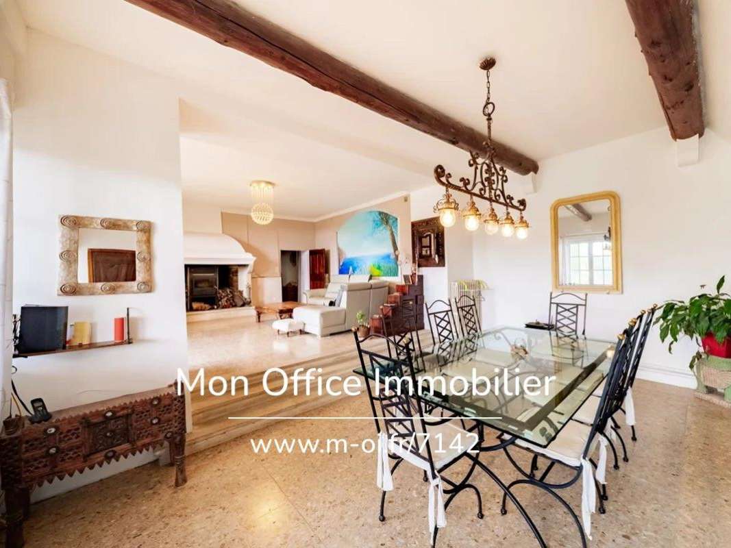 Maison Cadenet