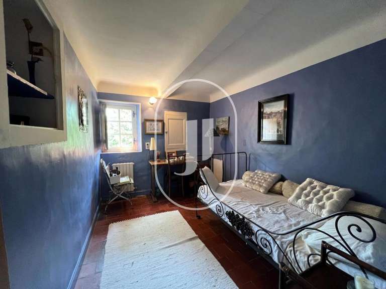 Propriété Cadenet - 8 chambres - 452m²