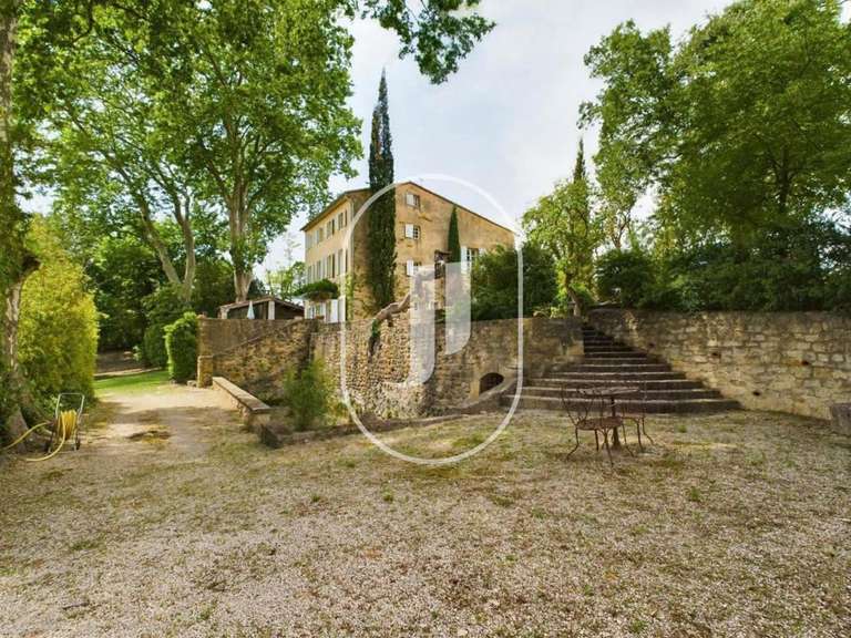 Propriété Cadenet - 8 chambres - 452m²