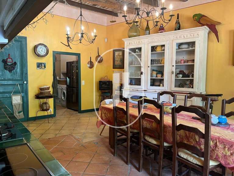 Propriété Cadenet - 8 chambres - 452m²