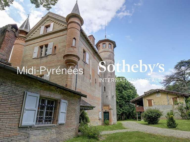 Château Cadours - 6 chambres - 302m²