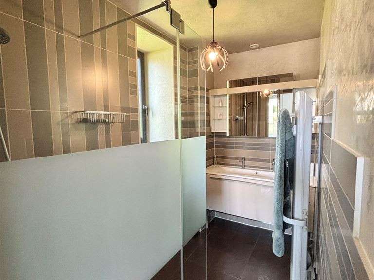 Maison Caen - 4 chambres - 210m²