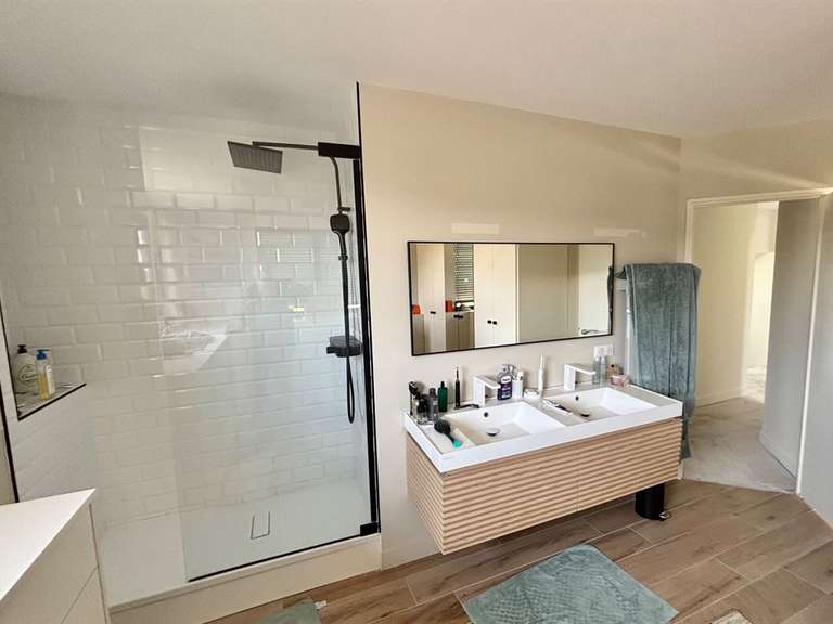 Maison Caen - 4 chambres - 210m²