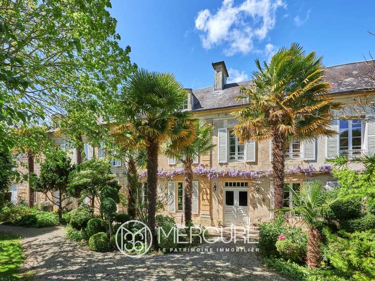 Maison Caen - 9 chambres - 465m²