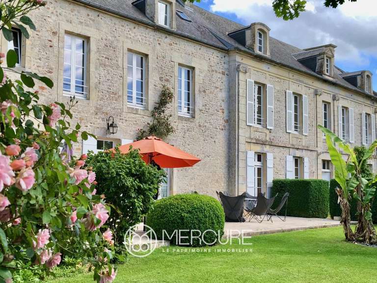 Maison Caen - 9 chambres - 465m²