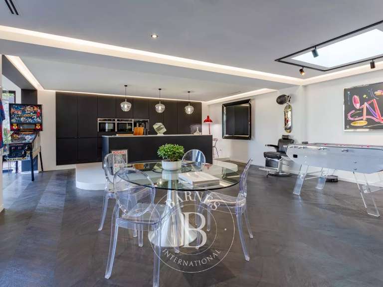 Maison Caen - 3 chambres - 229m²