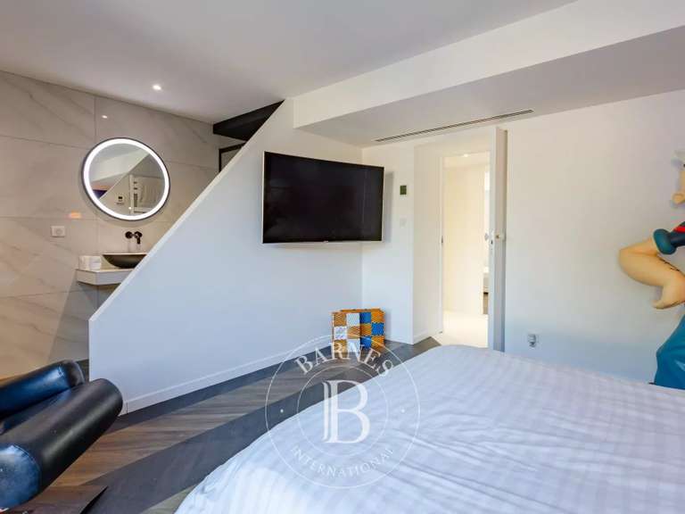 Maison Caen - 3 chambres - 229m²