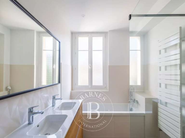 Maison Caen - 7 chambres - 343m²