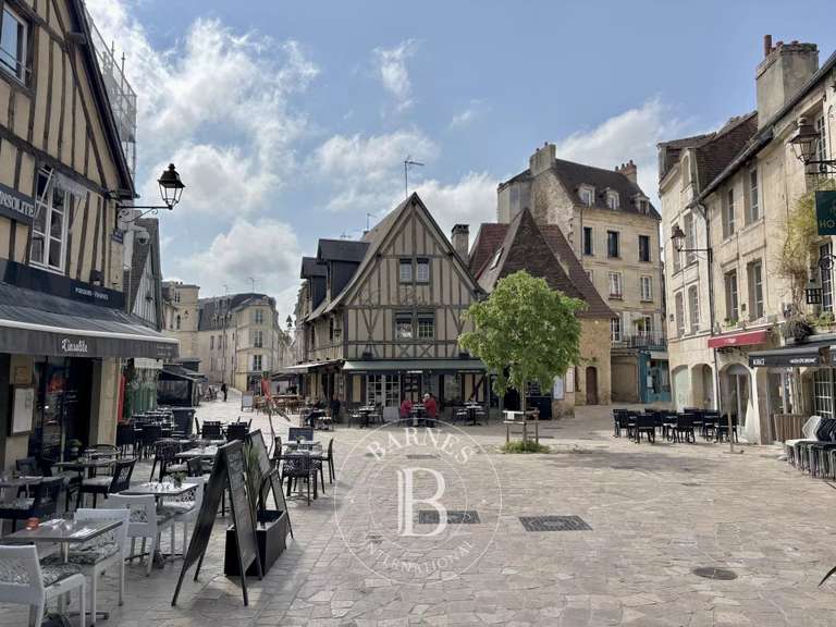 Maison Caen - 4 chambres - 213m²