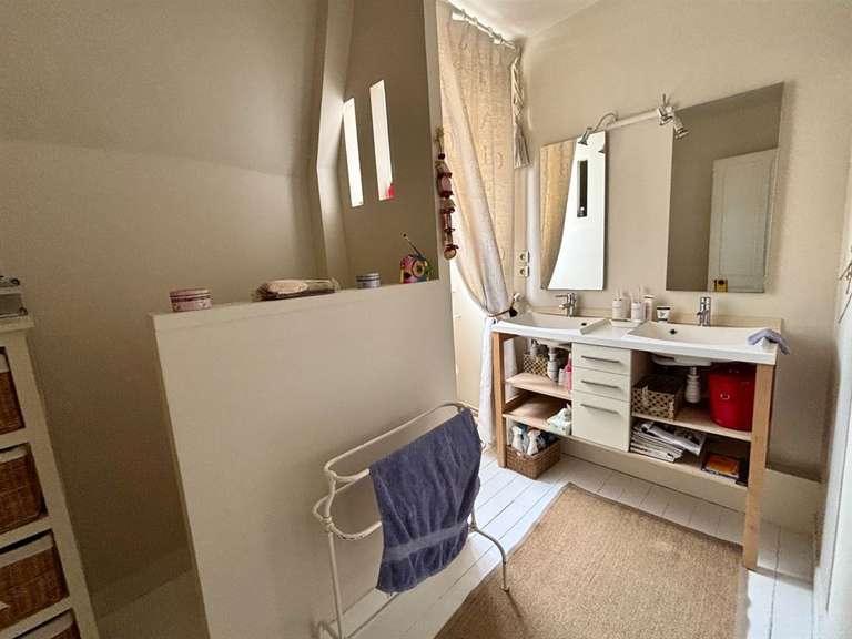 Maison Caen - 5 chambres - 220m²