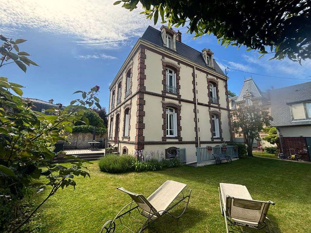Maison Caen