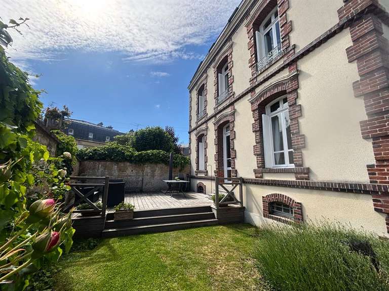 Maison Caen - 5 chambres - 245m²