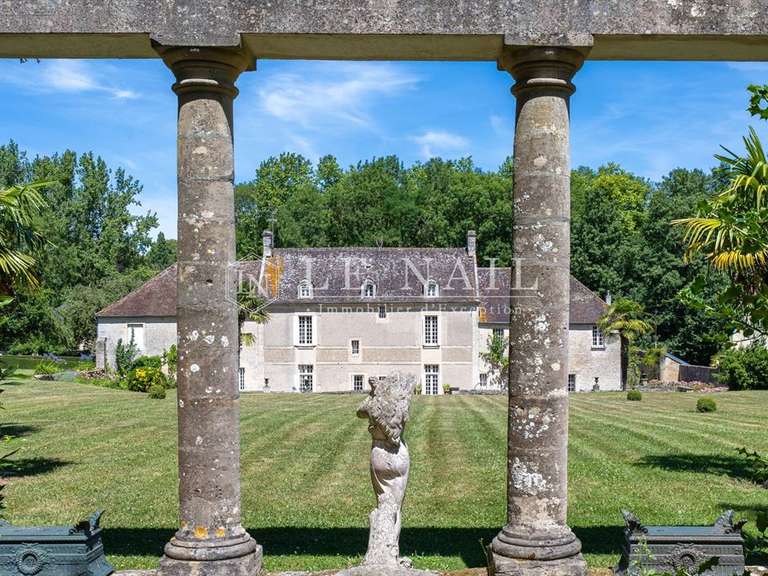 Propriété Caen - 14 chambres - 533m²